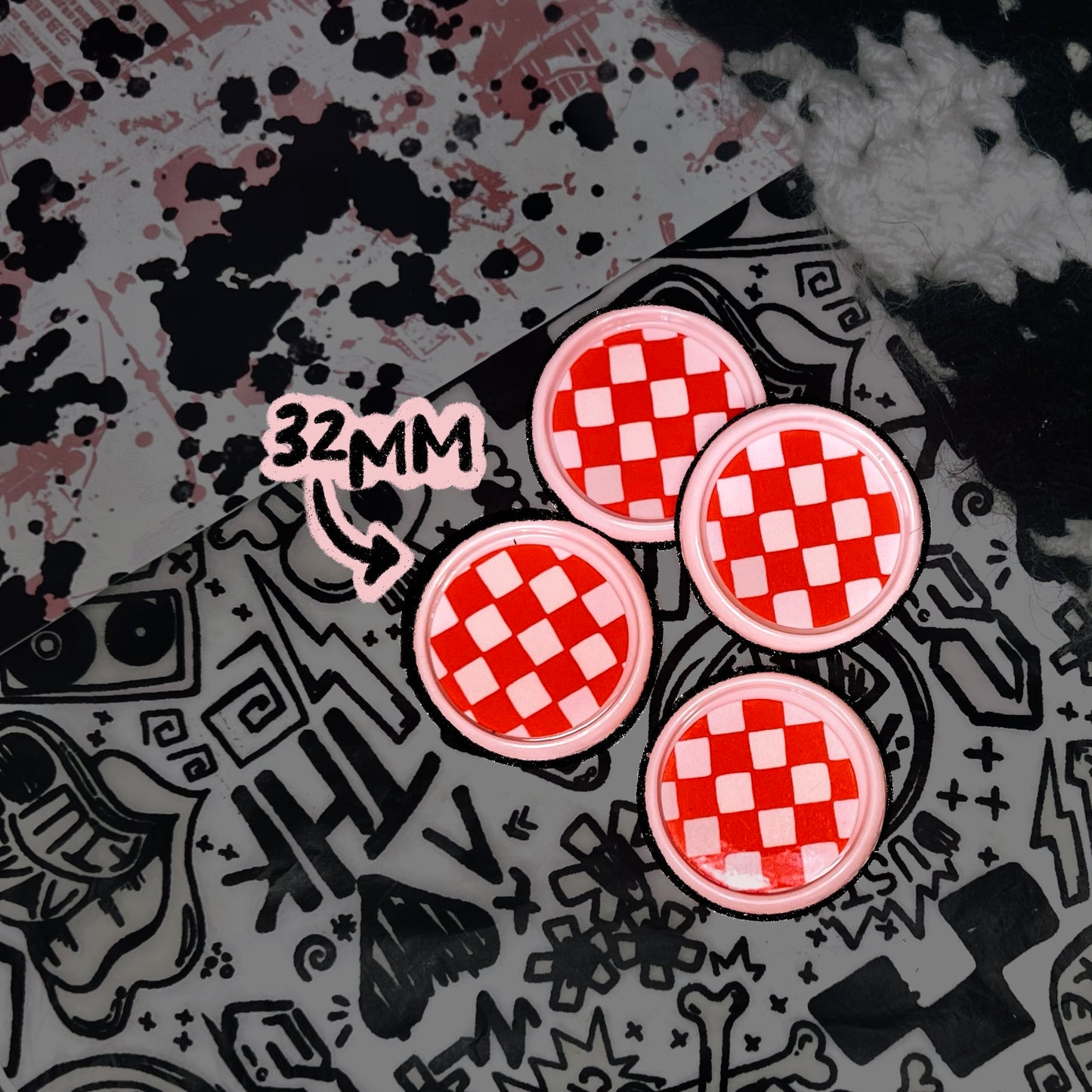 32mm red and pink checker discs